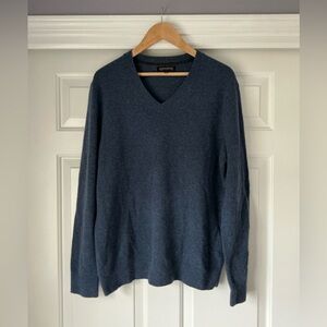 Banana Republic Men's Italian Merino Wool Deep Blue V-Neck Sweater L